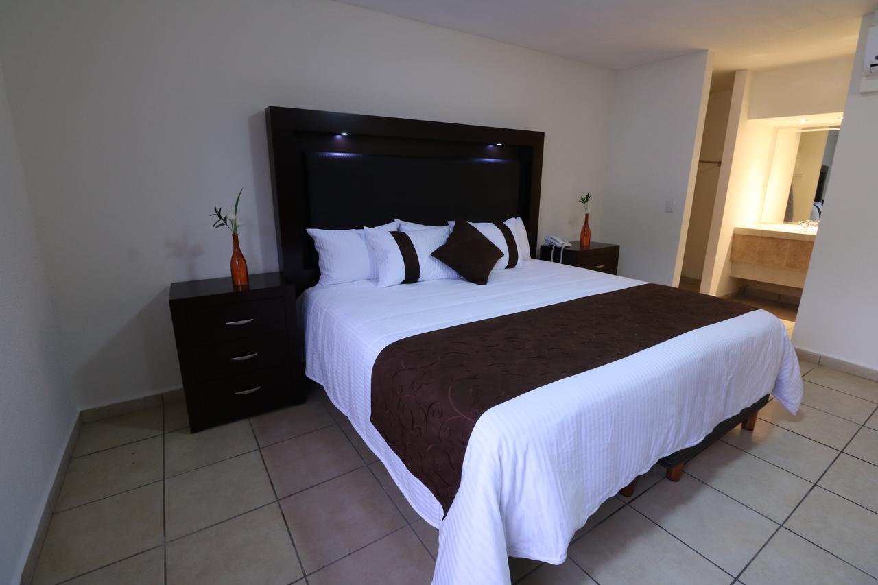Mision Express Saltillo Exterior foto